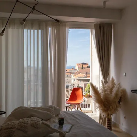 D'art Penthouse Split