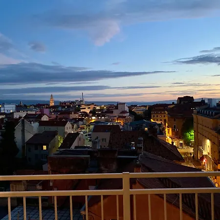 Appartement D'art Penthouse Split